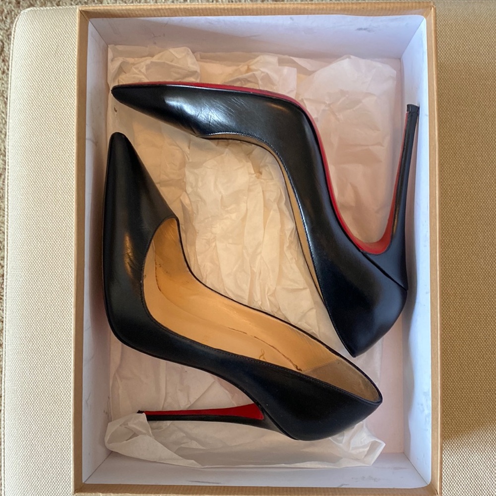 Christian Louboutin worn 10 times or less Black So Kate 120 size 37